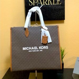 Michael Kors Large Mirella Tote bag